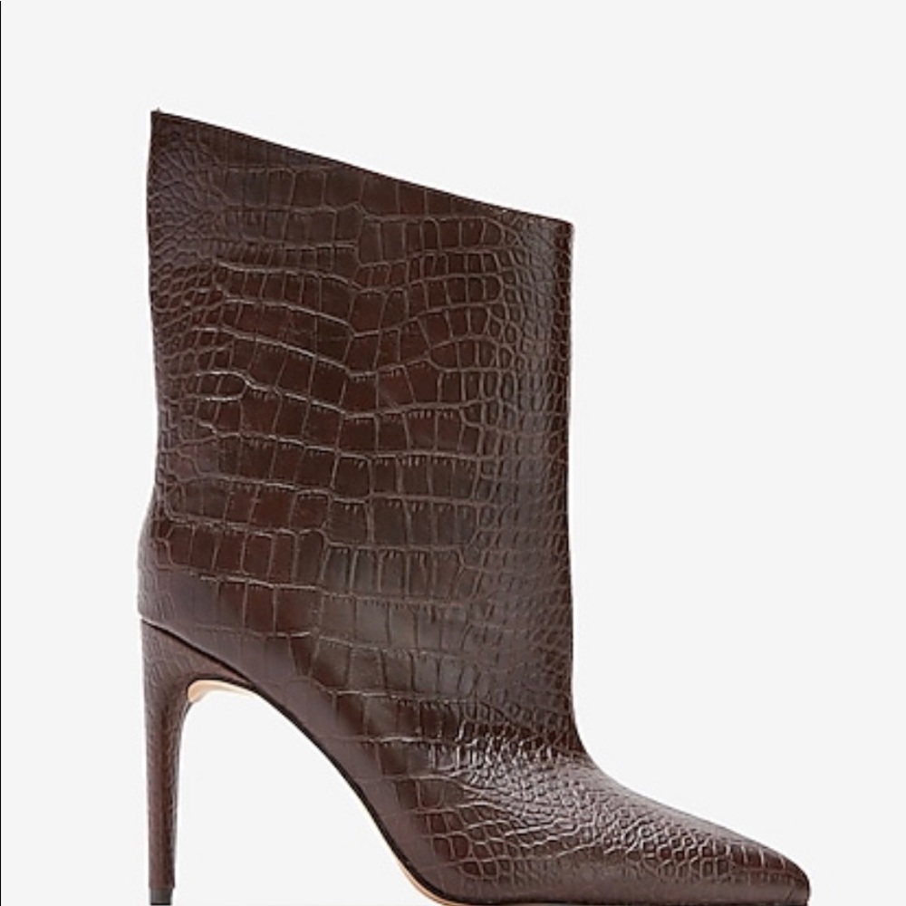 Snakeskin Textured Asymmetrical Booties